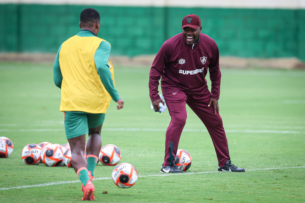 Marcão, técnico interino do Fluminense