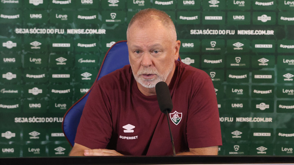 Mano Menezes, ex-técnico do Fluminense