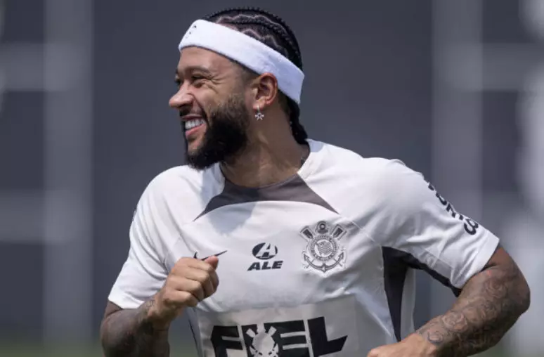 Memphis Depay Corinthians x Fluminense