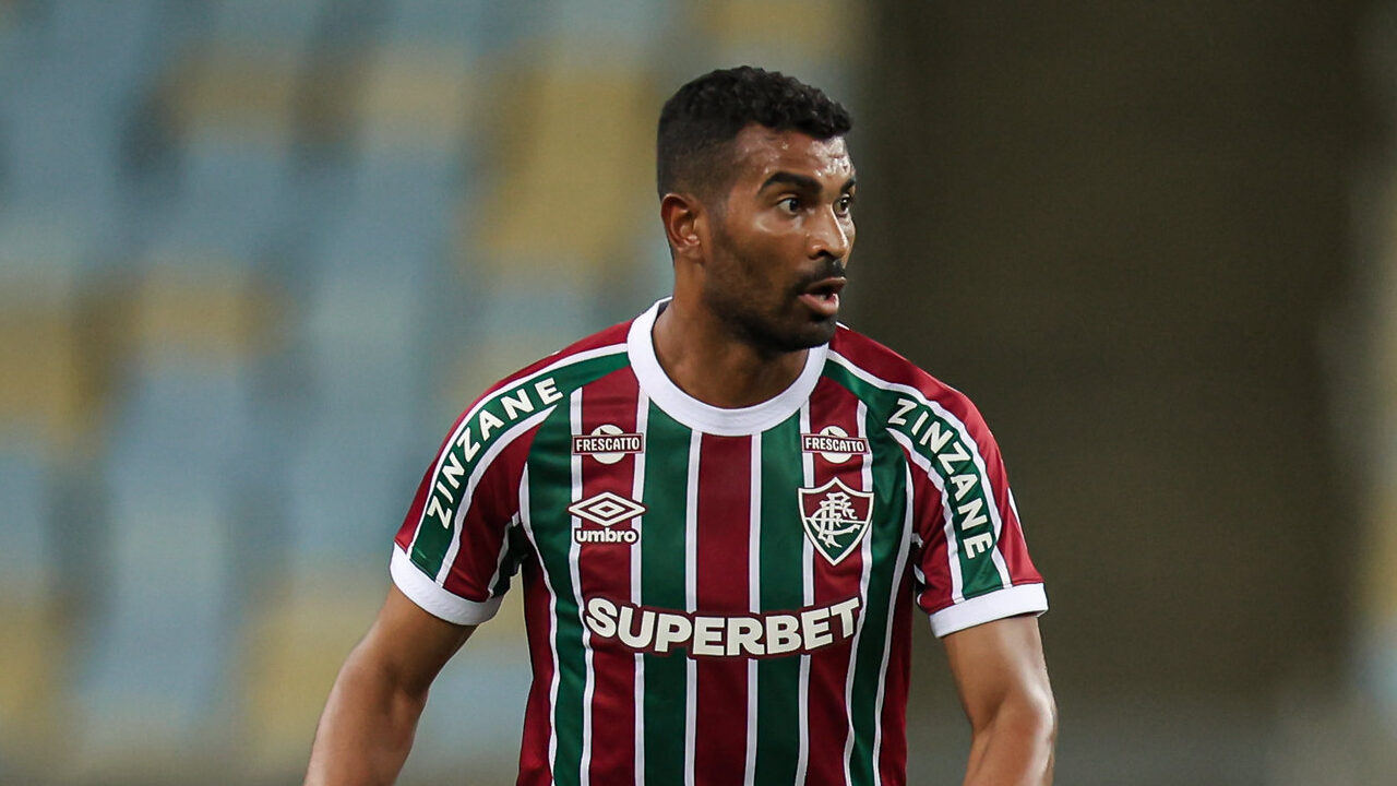Thiago Santos Fluminense