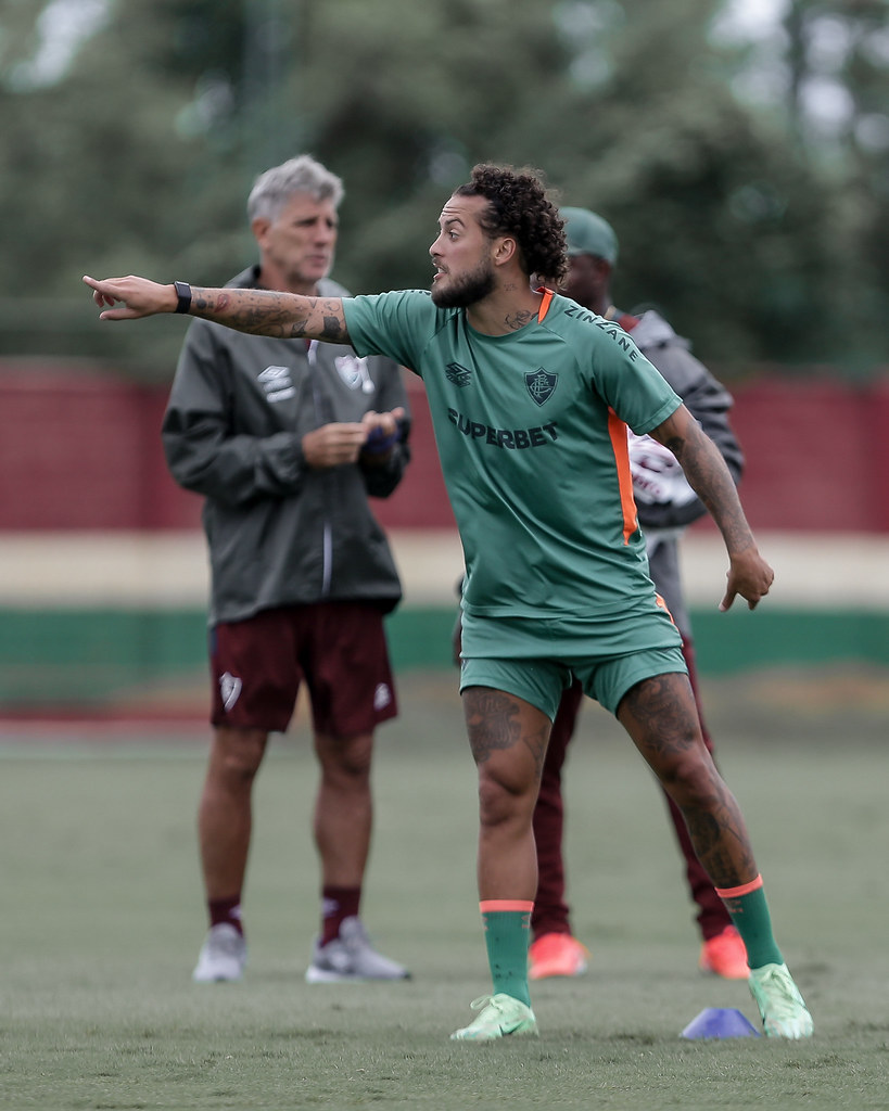 Guga, lateral do Fluminense